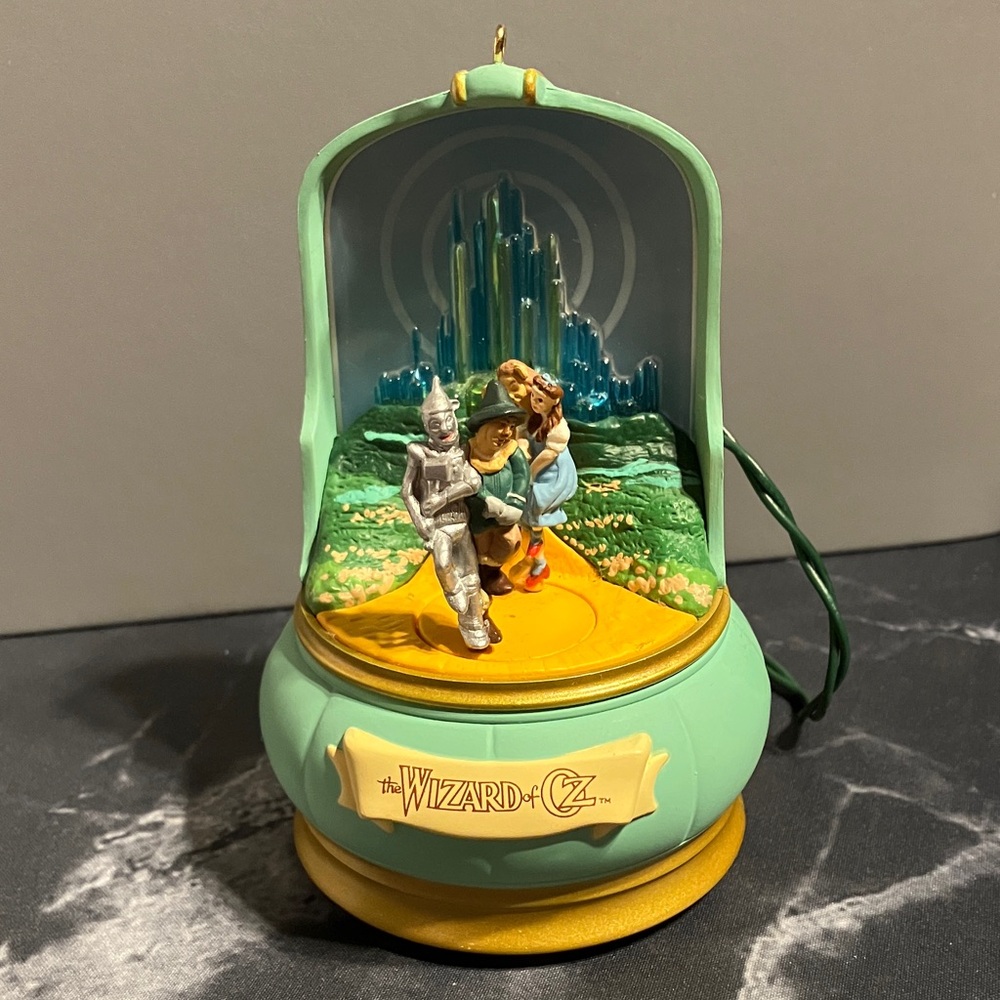 1996 Hallmark Emerald City - The Wizard of Oz Ornament